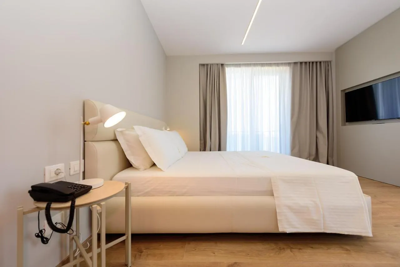 Navy Hotel Vlore