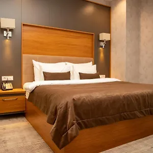 Hotel Midtown Baky