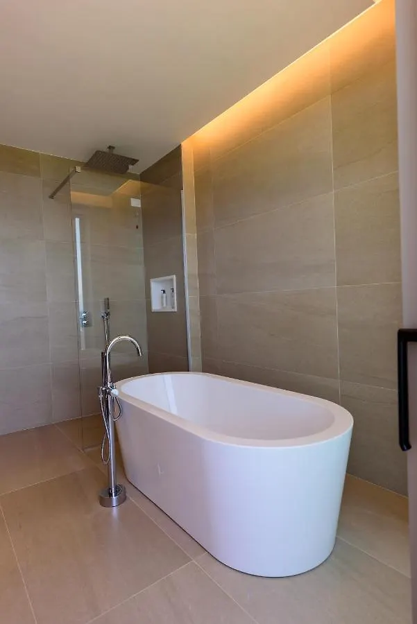 ****  Navy Hotel Vlorë Albania